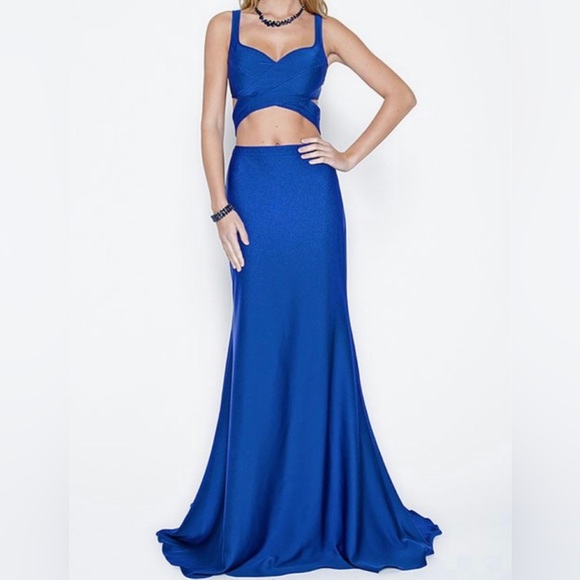 Juliet Dresses & Skirts - Royal Blue Sleeveless Cross Back Cutout Maxi Prom Dress